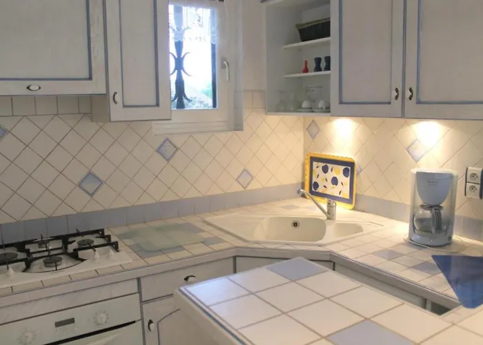 La Croix De Pierre Proche De Sarlat * Prats-de-Carlux