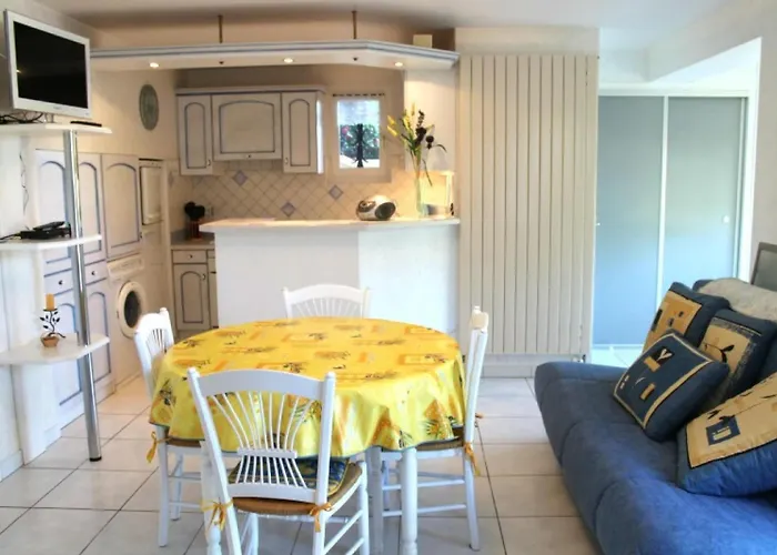 La Croix De Pierre Proche De Sarlat Feriehus *